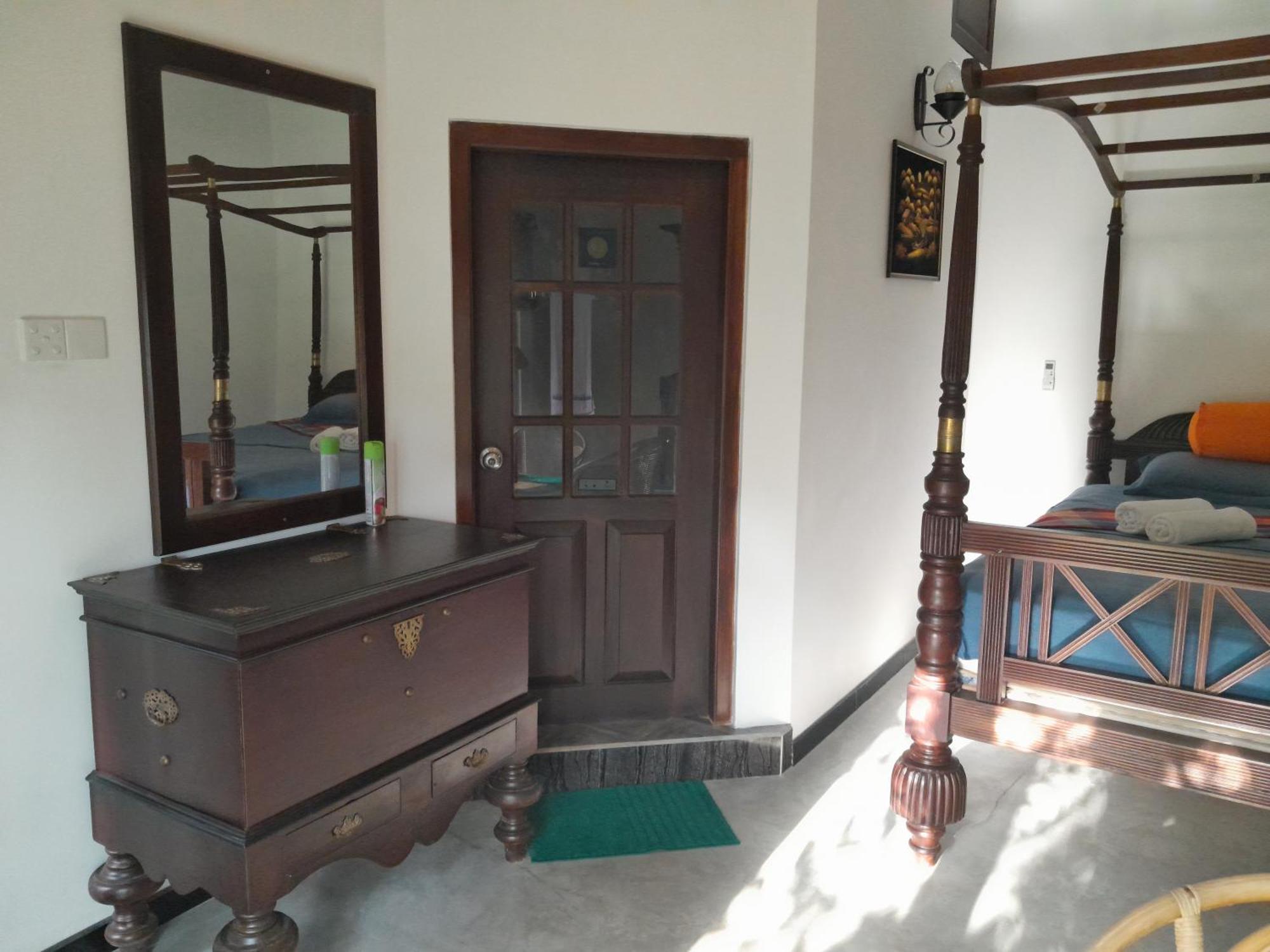 Villa Ali Unawatuna Phòng bức ảnh